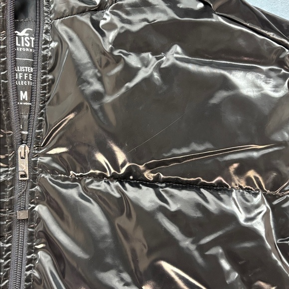 Hollister Black Puffer Jacket - Picture 7 of 8